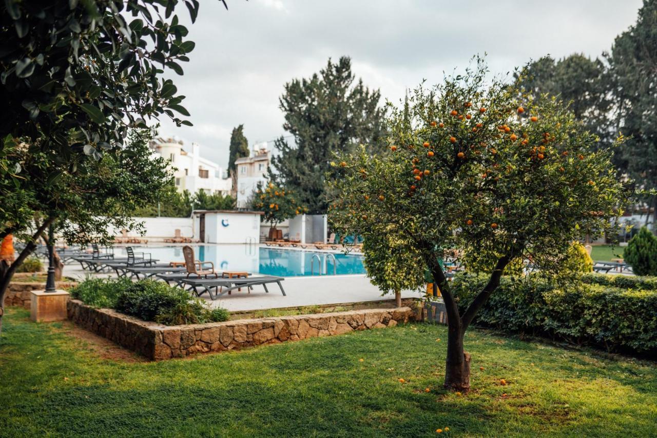 Hotel Pia Bella Kyrenia  Exterior photo