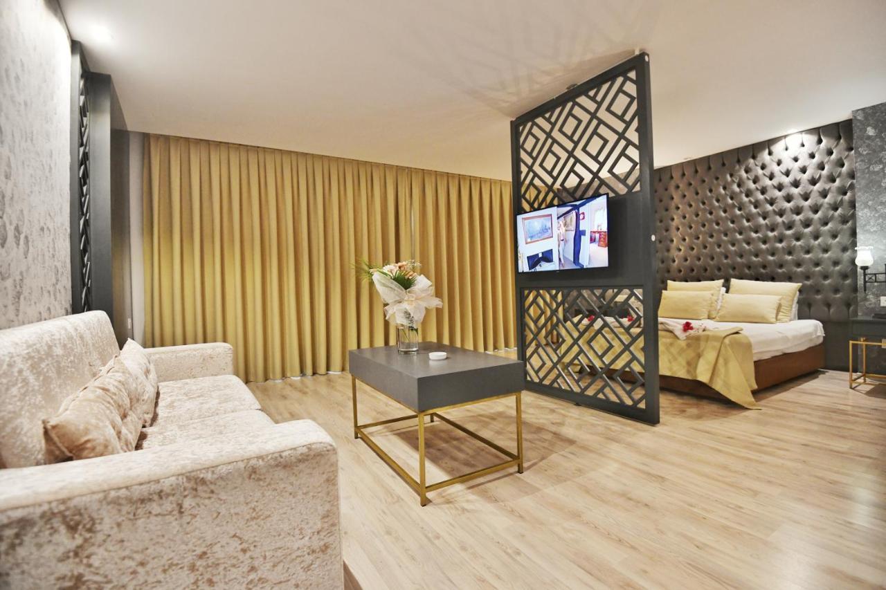 Hotel Pia Bella Kyrenia  Exterior photo