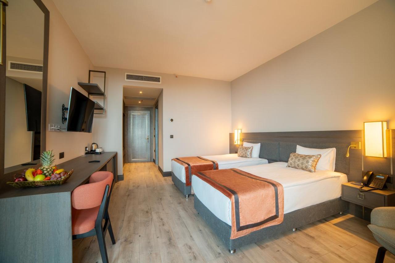 Hotel Pia Bella Kyrenia  Exterior photo